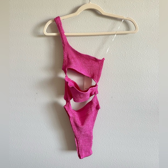 NWT Bond-Eye Rico One Piece Cut Out Swimsuit in Fuschia Pink - Picture 5 of 10